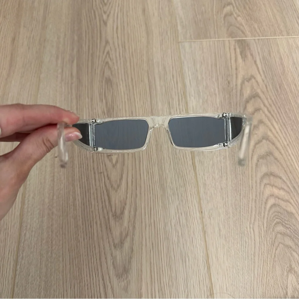 EUC Mirrored Sun Glasses